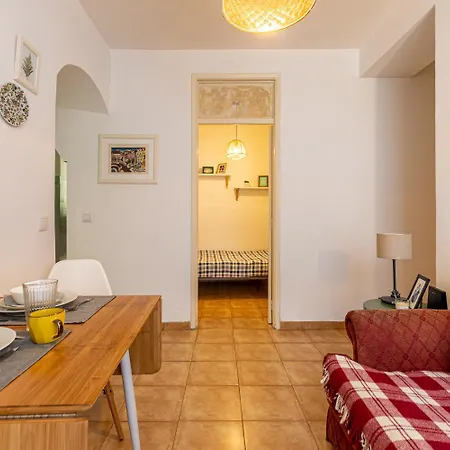 3 Bedroom Close To The Castle * Lissabon
