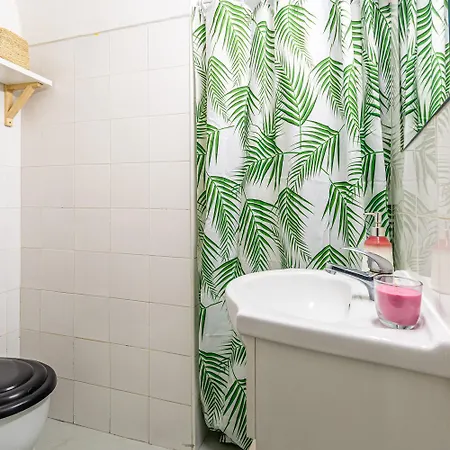 Apartment 3 Bedroom Close To The Castle Lissabon